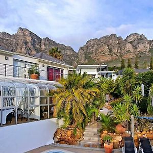 Villa Surprise Guesthouse